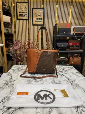 Michael_Kors Raven Large Logo Tote Bag With Dust Bag (Coffee Brown)