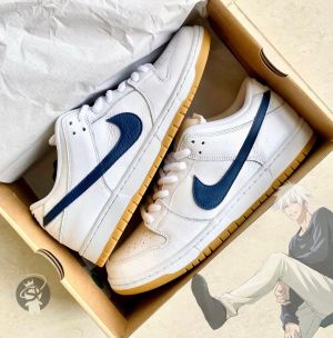 NIK.E SB DUNK LOW WHITE NAVY GUM