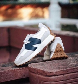Newbalance-327-WHITE-NEVY