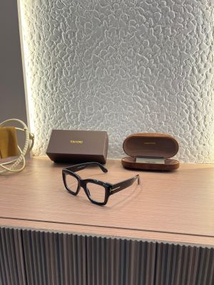 Tomford_184_Black_frame