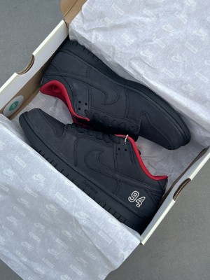 NIKEE SB DUNK SUPREME 94 FULL BLACK