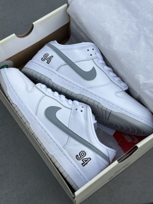 NIKEE SB DUNK SUPREME 94 WHITE