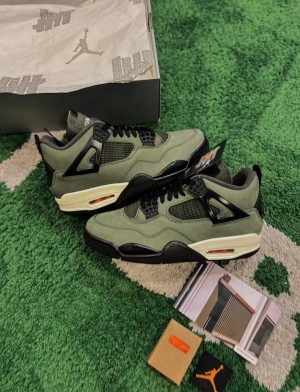NIKEE AIR JORDAN RETRO 4 UNDEFEATED 2025