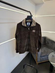 Burberr y woollen knitted blend imported sweatshirt with steel logo on chest and brand zip brown