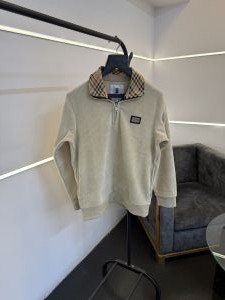 Burberr y woollen knitted blend imported sweatshirt with steel logo on chest and brand zip cream