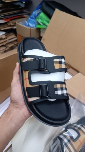 Bur_berry Double Checkered Black Premium Slides