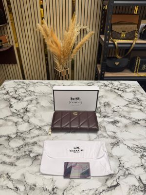 Coac_h Quilted Zipper Premium Wallet Includes Card Box And Dust Bag (CD003-Burgendy)