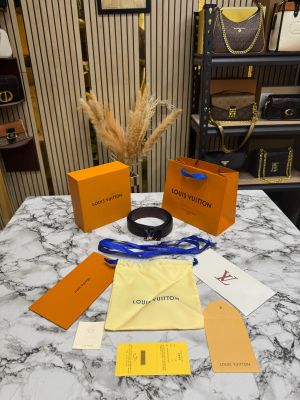 Louis_Vuitton Black Leather Belt with Silver LV Initiales Buckle Includes Box Dust Bag And Carry Bag (7B)