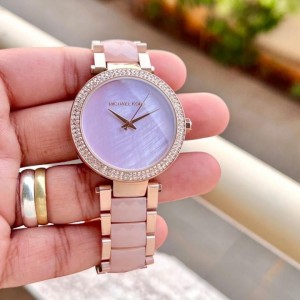 MICHAELL KORS FOR GIRL S IN HIGH QUALITY