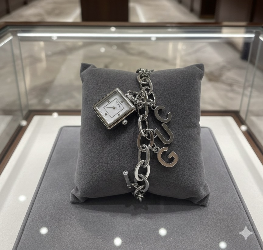 Gucc_i bracelet ladies watch