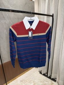 Tommy Hilfighe r Red Full sleeves Store Article Tshirt