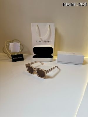 Marc_Jacobs_003_Light_brown