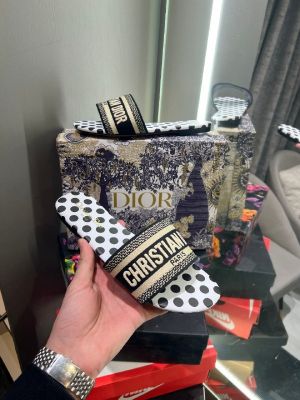 Christian_Dior_Dway_Slide_With_OG_Box_&_Carry_Bag_(Black_Dot-1082)