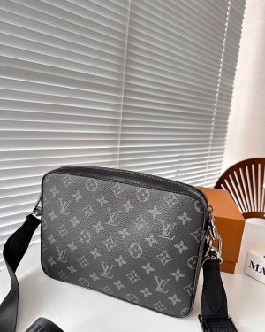 Louis_Vuitton_LV_M45329_Virgil_Abloh_Trio_Messenger_Multi_Crossbody_Bag_With_OG_Box_&_Dust_Bag_(Grey)
