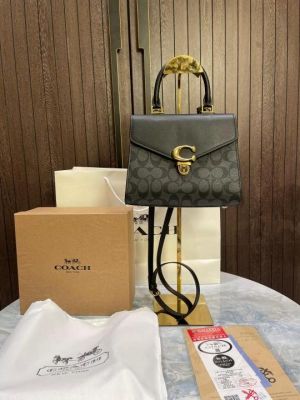 coac_h sammy 21 signature tophandle bag Comes with Extra long sling with box 474