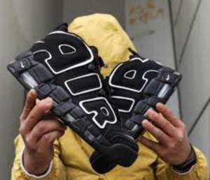 Nike-Air-More-Uptempo-Black