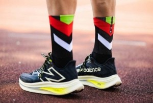 NEW-BALANCE-FRESH-FOAM-BLACK