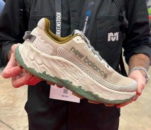 NEW BALANCE FRESH FOAM X TRAIL More V3 BEIGE FL