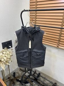 Essential_s Imported Exclusive Zipper Half Hoodie