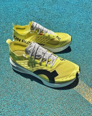 ONN RUNNING CLOUDBOOM STRIKE LIMELIGHT WOLF