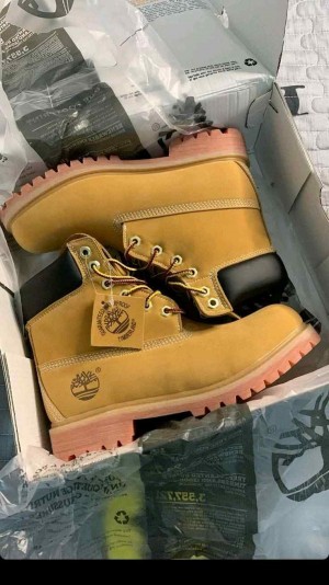 Timberland white shoe
