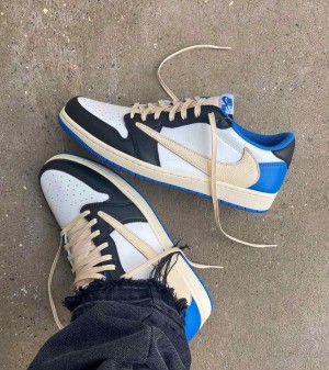 Jordan 1 Low Fragment X Travis Scott With Plastic Packing Semi UA 514