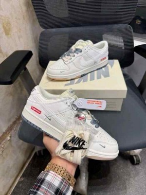 Supreme X Nikee Dunk Low Made By Ideas