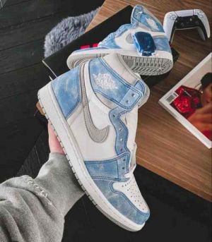 Air jordan 1 Hyper Royal 