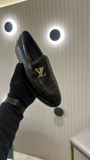 Louis-Vuitton-loafer-Black-121
