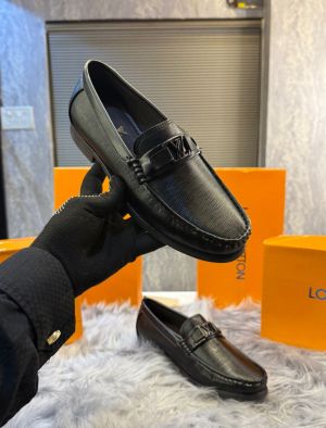 Louis-Vuitton-loafers-Black