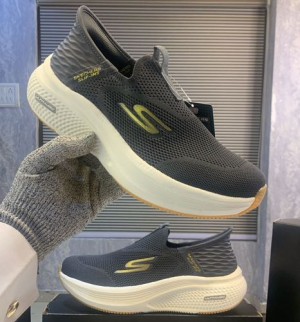 SKECHERS-SLIP-INS-MAX-CUSHIONING-SUSPENSION-