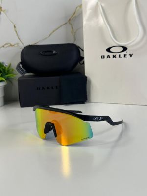 Oakley_9229_black_orange
