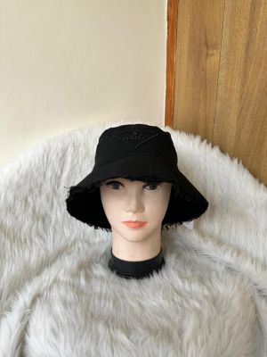 Chanel_CC_Black_Triangle_Premium_Bucket_Hat_With_Safety_Box_