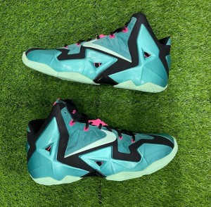 Lebronn 11 South Beach