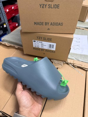 ADI YZY PREMIUM QUALITY SLIDES WITH ORIGINAL BRAND TAGSHSYZ-101C