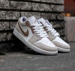 Nikee Air Jordan 1 Low SE Legend Light Brown