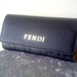 Fendi_long wallet premium quality with box 