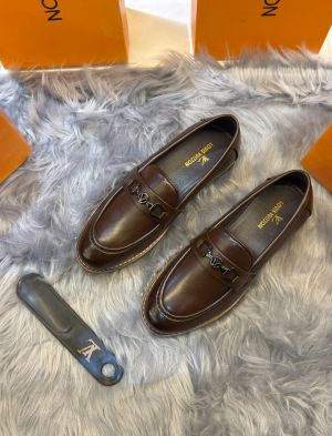 Louis-Vuitton-Premium-Brown-Loafer