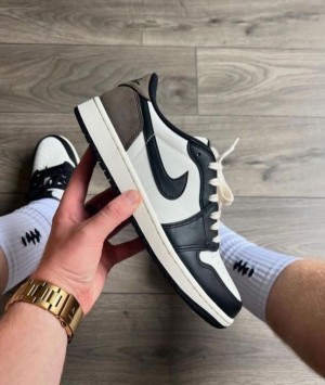 Nike Air Jordan 1 Low Mocha