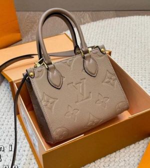 Louis_vuitton onthego BB mini size with double box 662