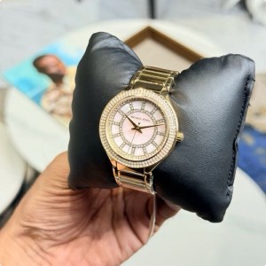 Authentic Quality Michael Kors Analog Watch