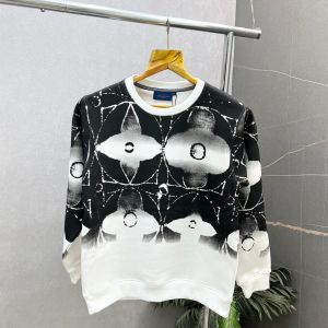 Loui_s Vuitton White Black Premium Sweatshirt 503