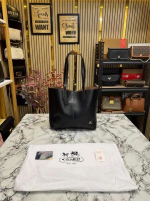 Coach_North_Leather_Tote_Bag_Premium_Quality_With_Dust_Bag_(Black)