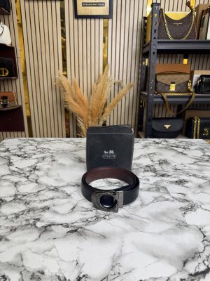 Coac_h Black Leather Belt with Signature C-Shaped Buckle Bit Damage Box (M76)