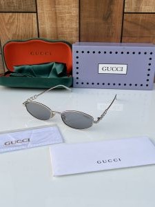 Gucci_32827_silver_grey