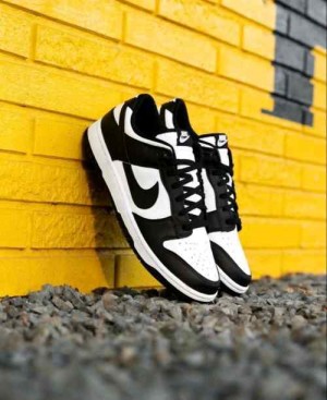 Nik_e Sb Dunk Low Panda 124