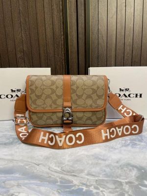 Coac_h league messenger bag in signature With folding box 259