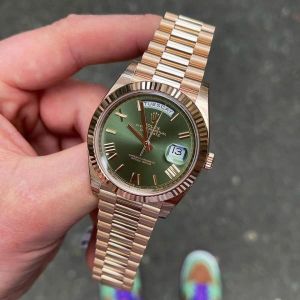 Role x Day Date Automatic AAA