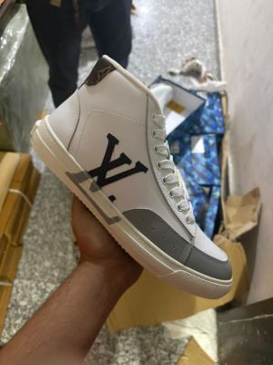 LOUISS VUITTON X CHARLIE PREMIUM SNEAKER 