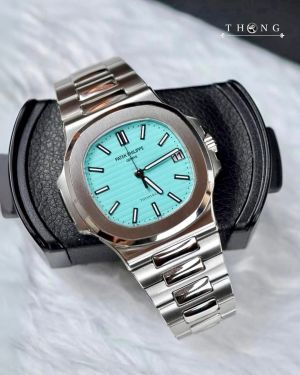 Patek_philippe nautilus quartz